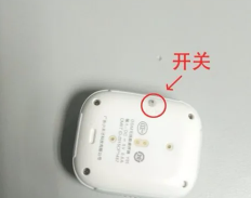 小天才电话手表怎么插卡 小天才电话手表怎么添加联系人