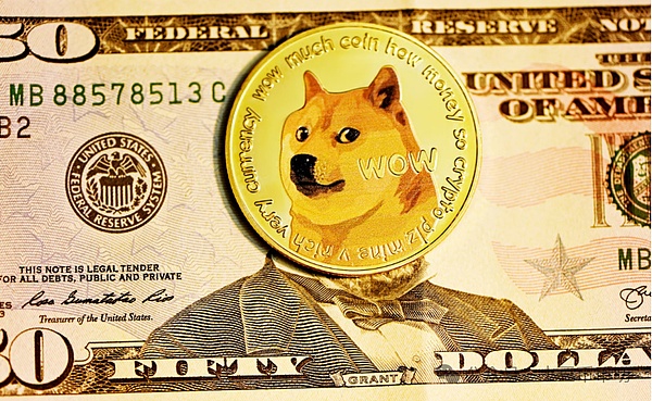暴跌预警!狗狗币(DOGE)ETF遭SEC延期!马斯克光环失效?恐步Luna后尘?