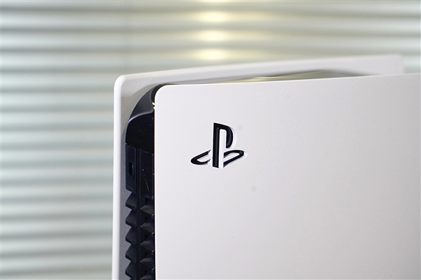 PS5上市五年 玩家吐槽：最糟糕的一代！没兑现承诺