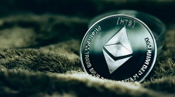 ETH价格预测：技术面与资金流动性暗示3000美元攻坚战在即