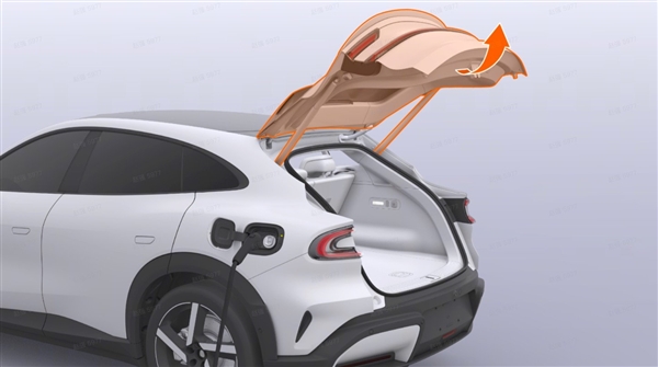 YU7用家充桩充电 充电枪被锁住怎么办？小米汽车：可用应急解锁拉线