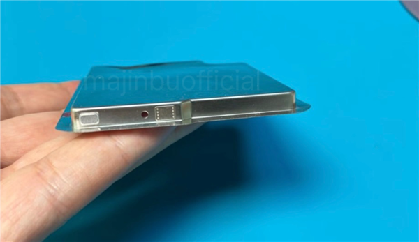 5.5mm苹果史上最薄手机！iPhone 17 Air电池实物曝光：仅2900mAh
