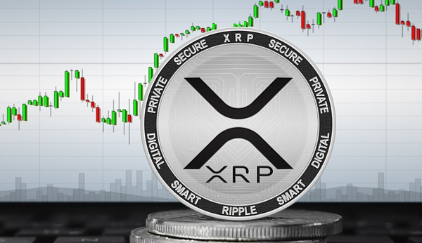 XRP 多空对决：期货热潮与 32 亿解锁拉锯战