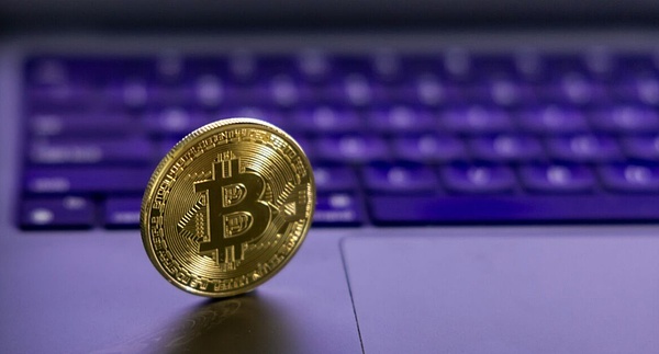 从黄金美元到比特币：为什么说货币的千年轮回被打破了？