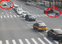 女子骑车横穿马路与汽车相撞：交警当场判女子全责 获全网点赞