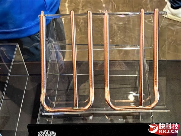酷冷至尊首款3D热管产品：应用于经典Hyper 212！还不加价