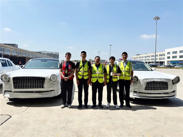 中国顶级豪车！3台红旗国礼首次批量出口阿联酋：用于礼宾接待