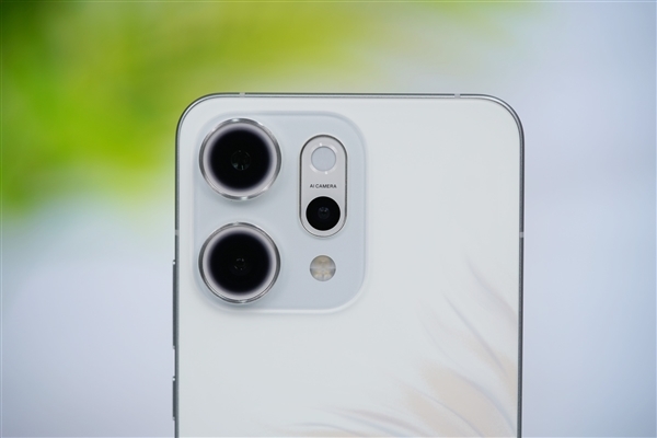OPPO Reno15系列首次新增Pro Max机型：搭载三星HP5全新2亿像素主摄
