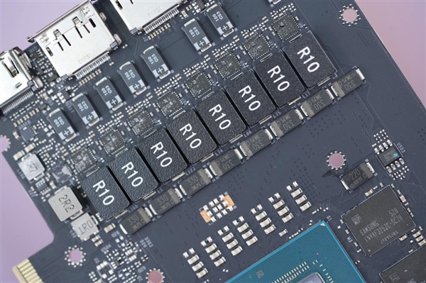 史上唯一单槽 2cm极致超薄！影驰RTX 5060 Ti无双MAX图赏