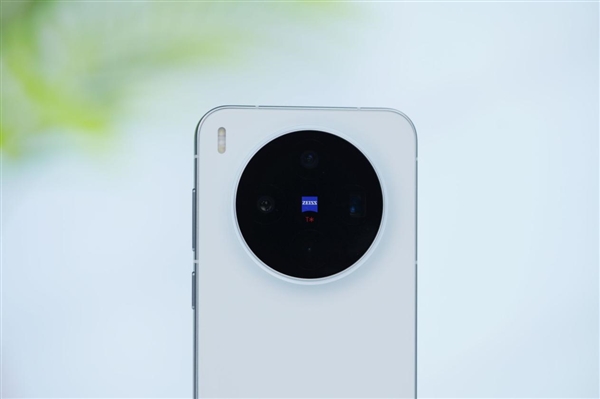 满血2亿灭霸主摄！vivo X300图赏