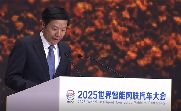 雷军最新演讲！呼吁全行业以安全为基础聚焦技术研发 共同抵制网络水军、黑公关等网络乱象