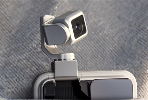从AiPhone到ROBOT PHONE：荣耀掌控未来AI话语权