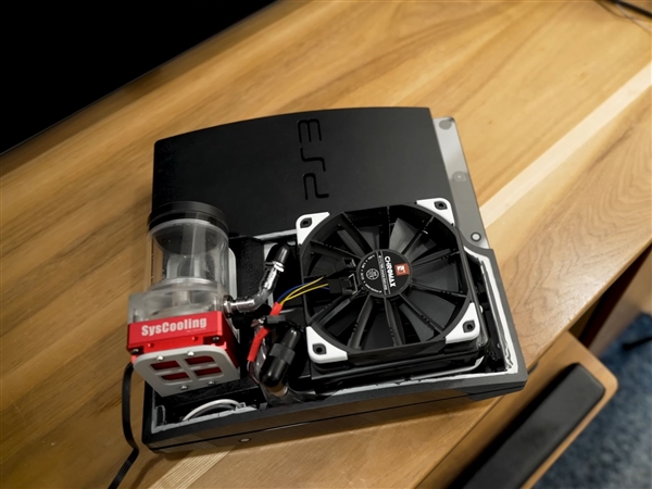 19年前硬件还能战！PS3改造成水冷、超频“PS3 Pro”：60帧运行《GT赛车6》