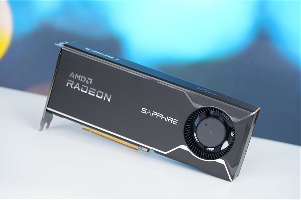 AMD最强专业显卡!蓝宝石AMD Radeon AI Pro R9700 32GB显卡图赏