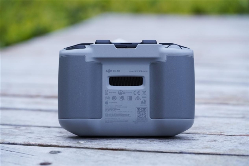最适合入门的无人机！大疆Neo 2评测：4K60帧影像 全向避障随便飞！