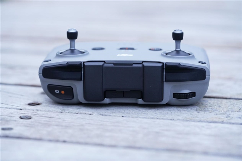 最适合入门的无人机！大疆Neo 2评测：4K60帧影像 全向避障随便飞！