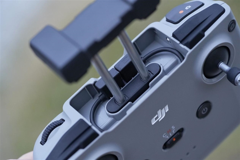 最适合入门的无人机！大疆Neo 2评测：4K60帧影像 全向避障随便飞！