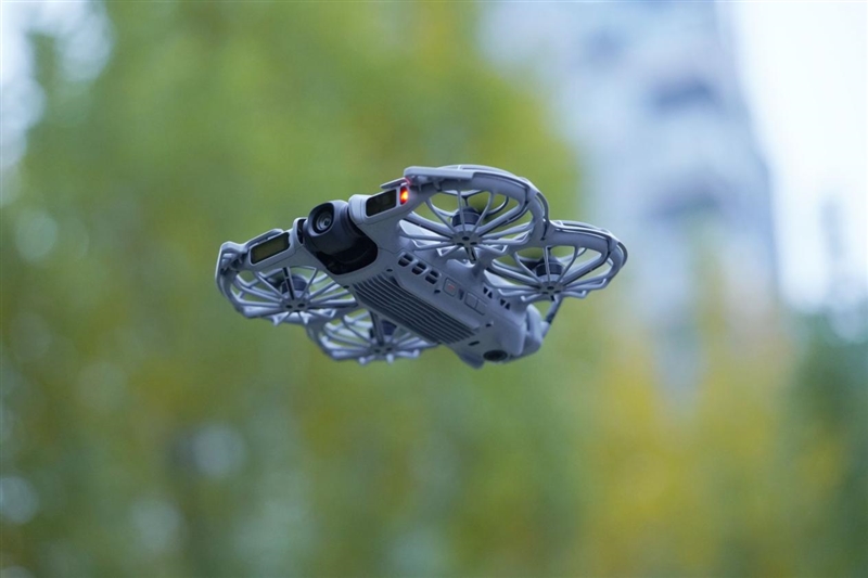 最适合入门的无人机！大疆Neo 2评测：4K60帧影像 全向避障随便飞！