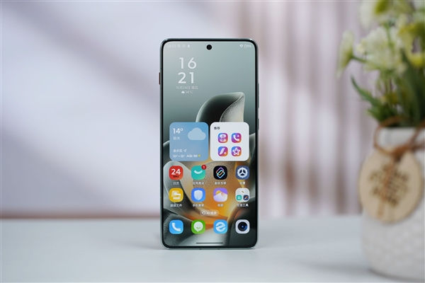 5.99mm超薄机身！联想moto X70 Air图赏