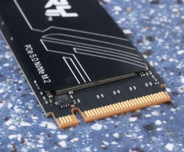 金士顿FURY叛逆者G5 PCIe 5.0 SSD新增8TB：极速14.8GB/s、至少7000元