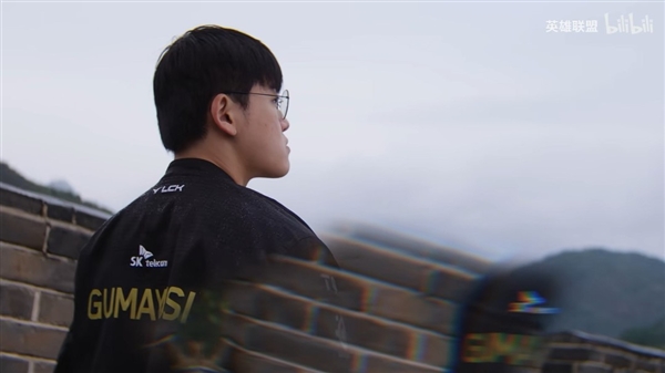 场上唯一的中国人!《英雄联盟》25年S赛决赛开幕式宣传片发布