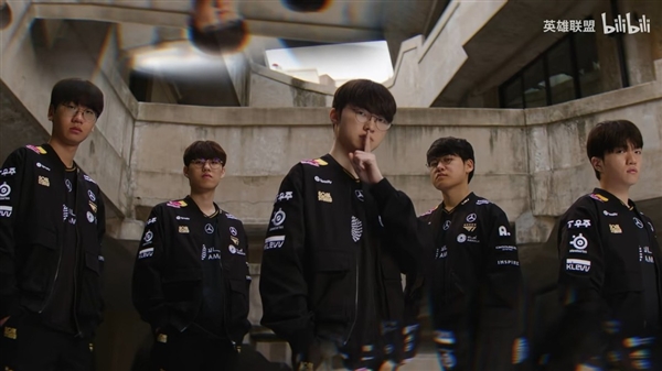 场上唯一的中国人!《英雄联盟》25年S赛决赛开幕式宣传片发布