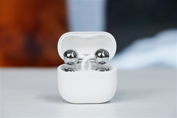 更小更轻无感佩戴!华为FreeClip 2耳夹耳机图赏