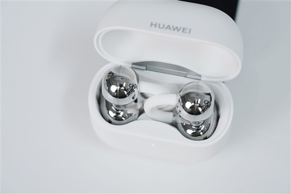 更小更轻无感佩戴!华为FreeClip 2耳夹耳机图赏