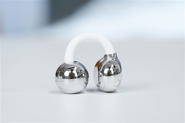 更小更轻无感佩戴!华为FreeClip 2耳夹耳机图赏