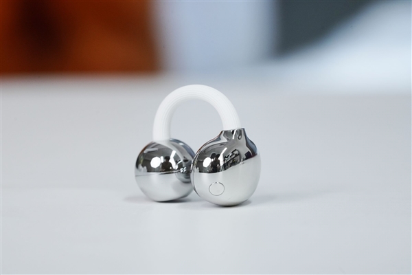 更小更轻无感佩戴!华为FreeClip 2耳夹耳机图赏