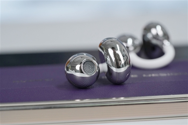 更小更轻无感佩戴!华为FreeClip 2耳夹耳机图赏