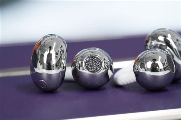 更小更轻无感佩戴!华为FreeClip 2耳夹耳机图赏