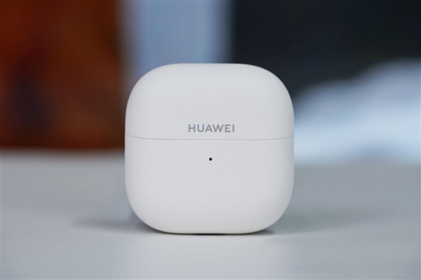 更小更轻无感佩戴!华为FreeClip 2耳夹耳机图赏