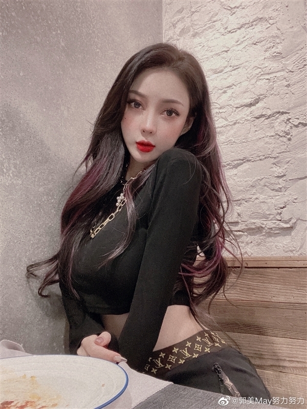 “炫富网红”郭美美已出狱:快速二进宫 一共关了7年半