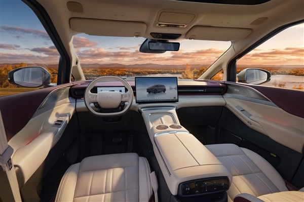 全球续航最长大七座 小鹏X9增程混动预售:35万起