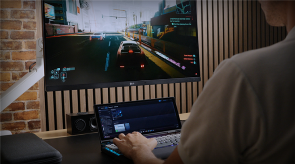 不叫笔记本电脑!新款智能键盘用上AMD/Intel CPU