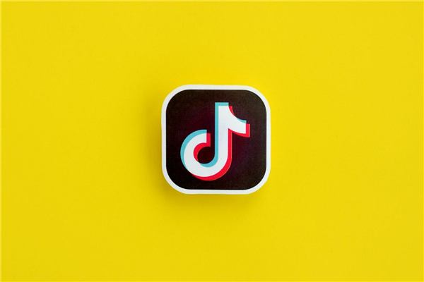 “大叔不理解但照做”走红 本人回应