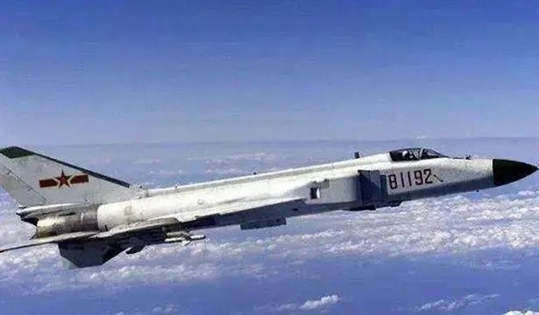 乌合麒麟新作：福建舰、南湖红船同框 接81192返航