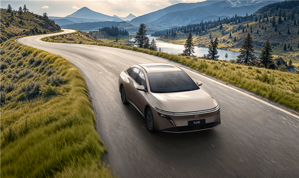 10.69万起 东风日产插混轿车N6预售：真没理由买轩逸了