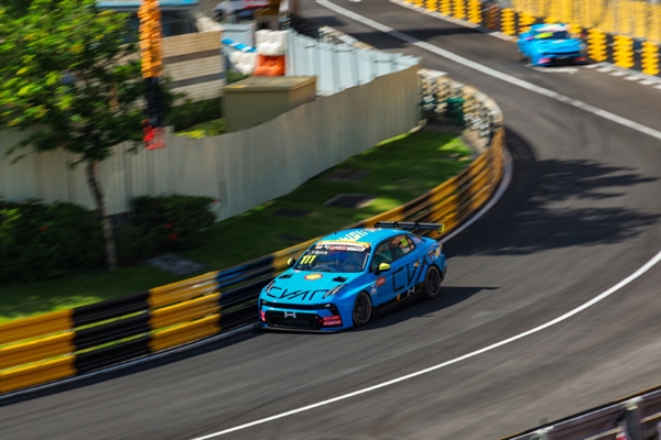 七年九冠!领克车队卫冕2025赛季TCR世界巡回赛年度总冠军