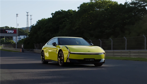 小鹏汽车史上最强财报!单季度销量、营收、毛利率全创新高