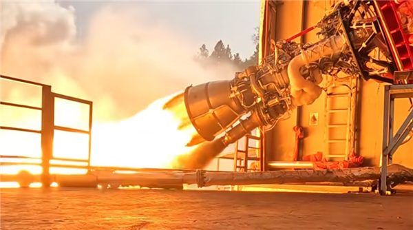 重大突破！星河动力苍穹-50发动机完成高精度、大梯度深度变推力试车