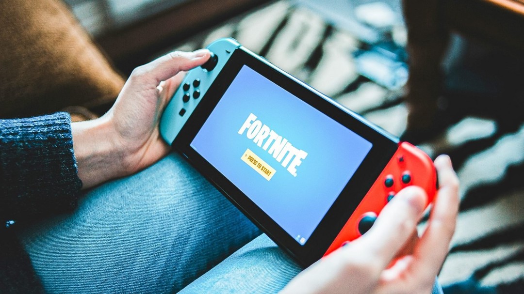 游戏消费趋势分析图表