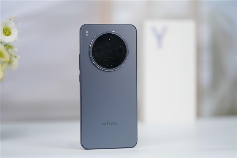 2亿像素的国民小旗舰！vivo Y500 Pro评测：超耐用超给力
