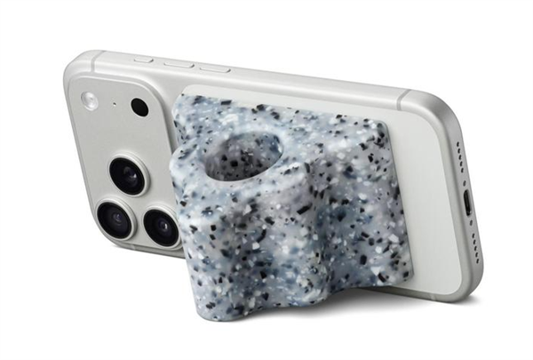 iPhone新配件无障碍握把售价近500元 采用亲肤硅胶材质打造