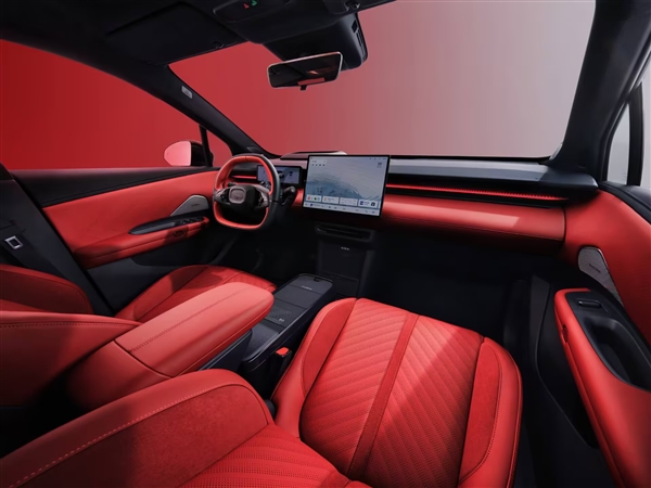 15万级纯电王炸!领克Z20曜红版正式上市:全球首创流光尾翼灯