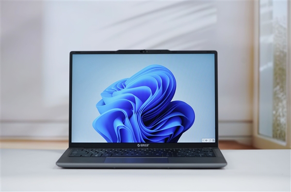 首发仅2899元 奥睿科Obook超能笔记本图赏