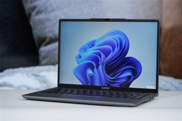 首发仅2899元 奥睿科Obook超能笔记本图赏