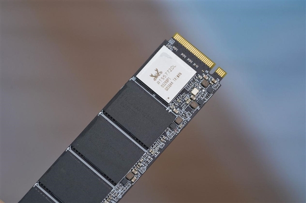 致敬苹果Mac Pro刨丝器！奥睿科Omini Pro迷你机图赏