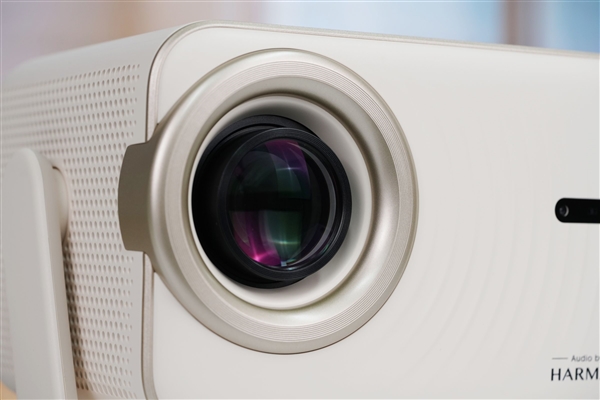 哈曼联名+1000 CVIA流明！哈趣投影H3 Ultra图赏